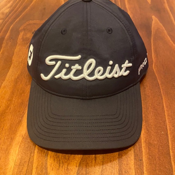 Titleist Hat - Navy Blue - ONLY WORN ONCE